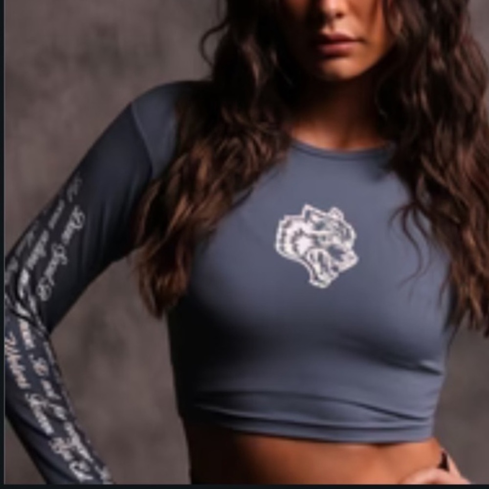 Darc Sport Armor long sleeve energy crop top S SHE